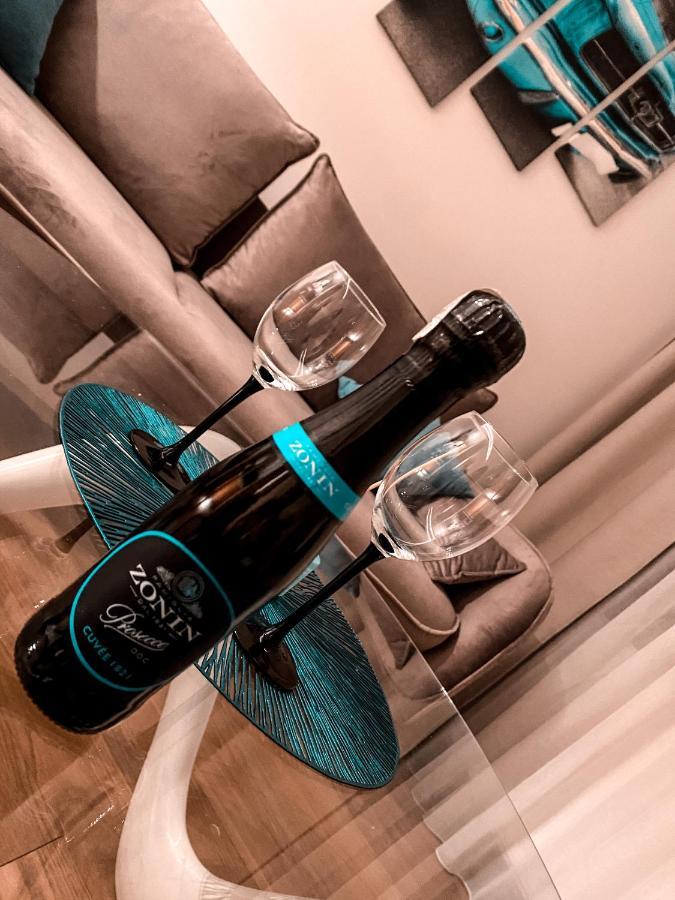 Apartament Solna 80 - Centrum Miasta Z Podziemnym Garazem Кельце Экстерьер фото