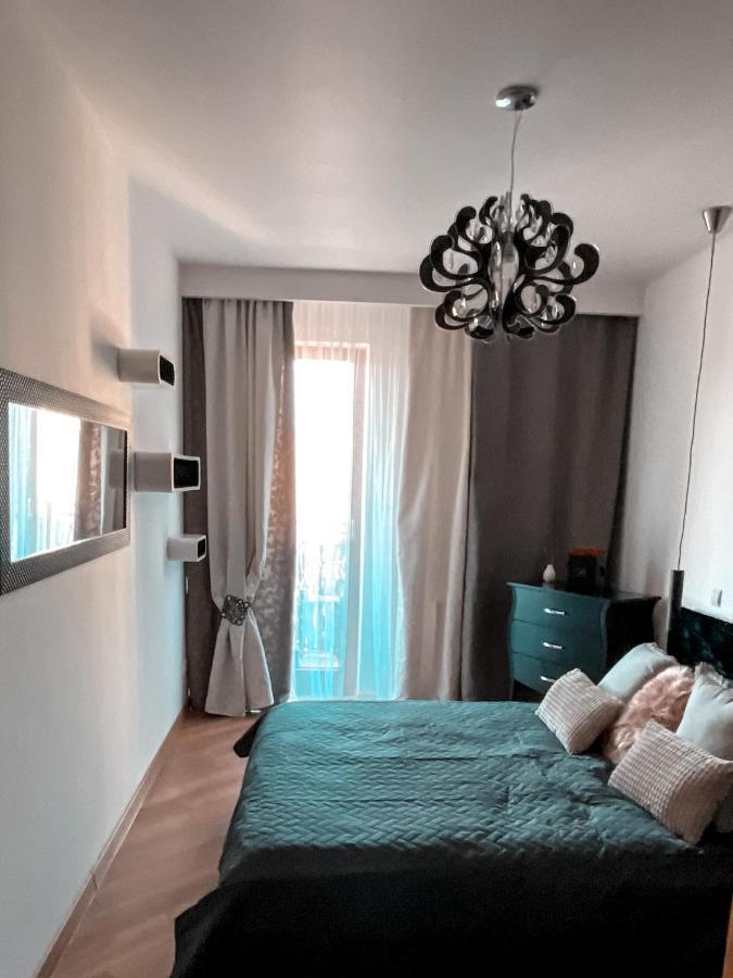 Apartament Solna 80 - Centrum Miasta Z Podziemnym Garazem Кельце Экстерьер фото